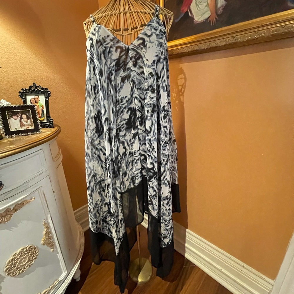 LA MODA ASYMMETRICAL FLOWING DRESS
